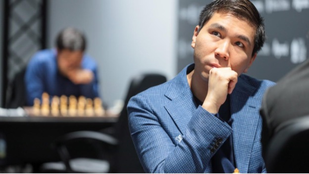 so-da-co-mot-khoi-dau-thuan-loi-giai-co-vua-fide-chess-grand-prix-3-2022-ban-ket-1